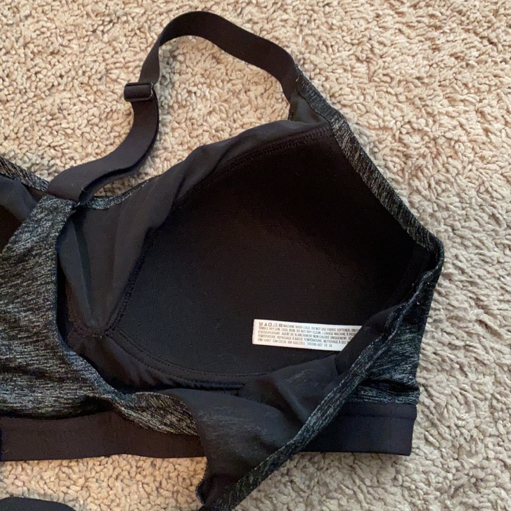 Victoria’s Secret Sports Bra - Picture 8 of 11